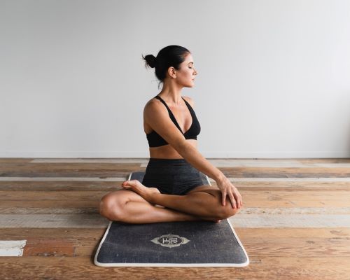 Vitality Blog Woman Doing Yoga Fagg1b4c